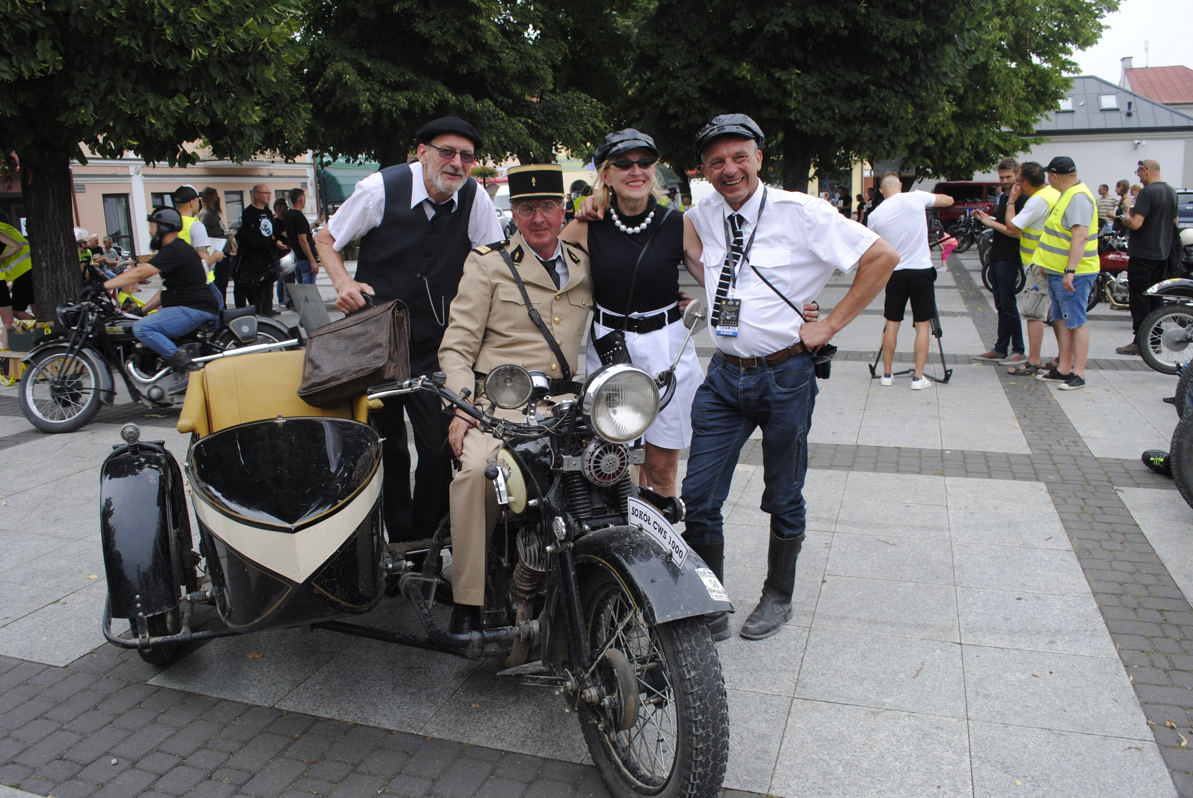 Motocykliści opanowali rynek w Lubartowie - Zdjęcie główne