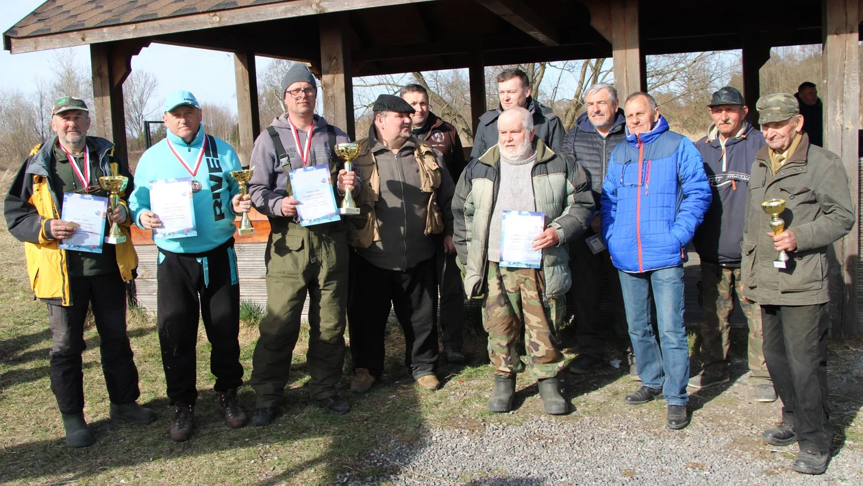 Zwycięzca złowił 9,3 kg ryb. Zawody wędkarskie w Lubartowie zakończone (zdjęcia) - Zdjęcie główne