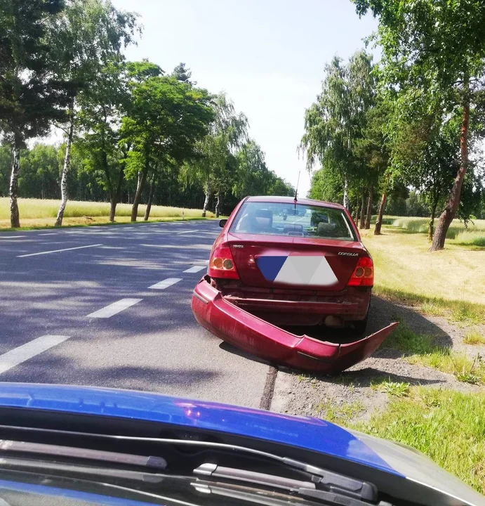 Powiat lubartowski: Pijany kierowca spowodował kolizję i pojechał dalej - Zdjęcie główne