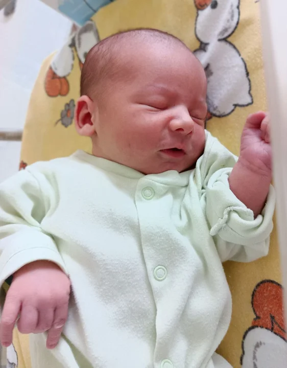Wojtuś Rzechuła, Lubartów, ur. 25 maja, g. 11.03, 3,45 kg 54 cm Rodzice: Monika i Paweł Rodzeństwo: Zosia (2 lata) 