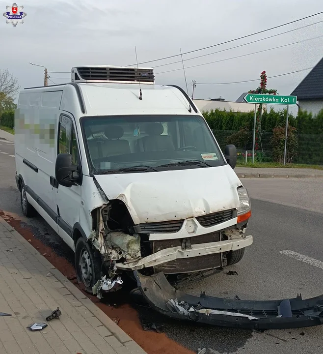 Powiat lubartowski: Zderzyły się dwa samochody. Dwie osoby w szpitalu - Zdjęcie główne