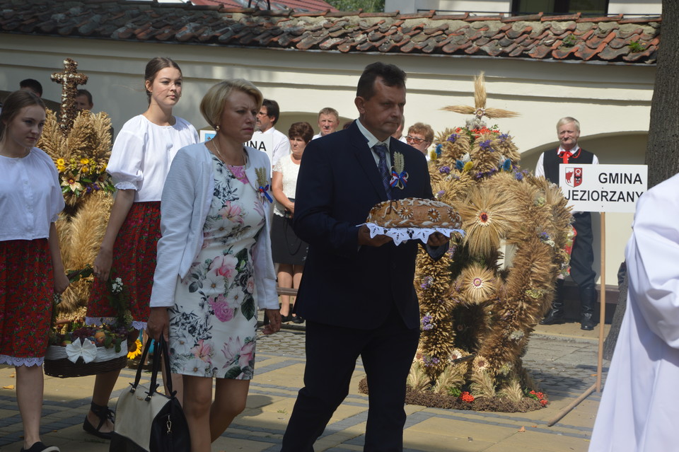 Burza przerwała powiatowe dożynki (zdjęcia) - Zdjęcie główne