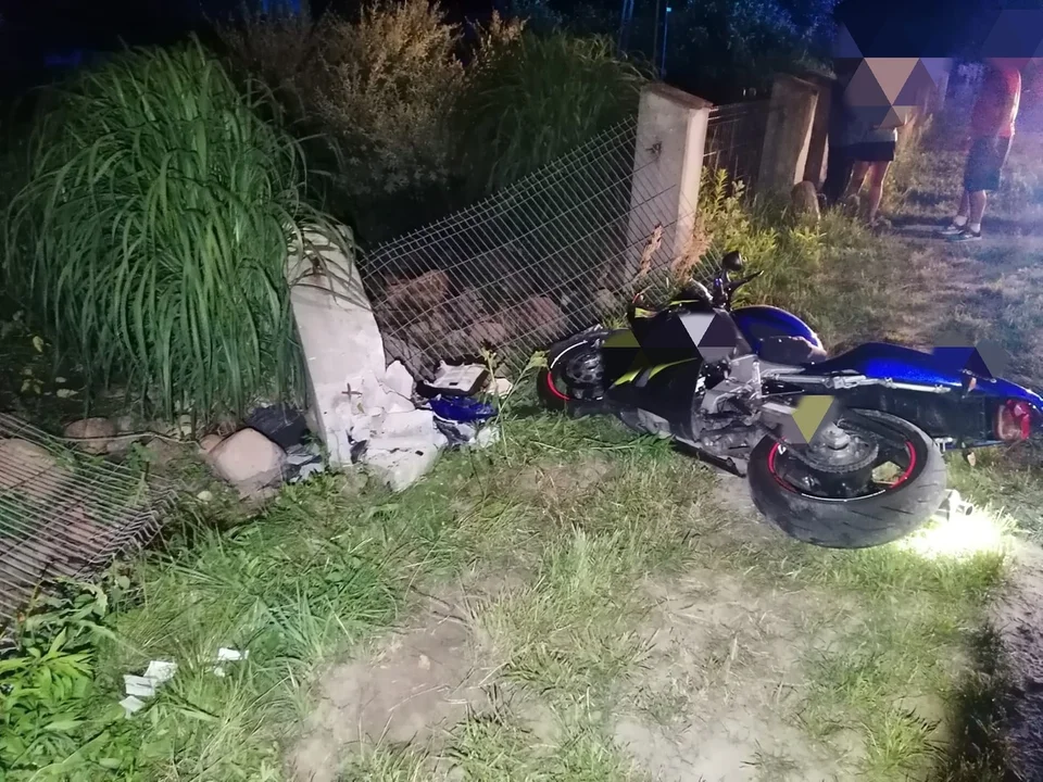 Wypadek w Wandzinie. Motocyklista w ciężkim stanie - Zdjęcie główne