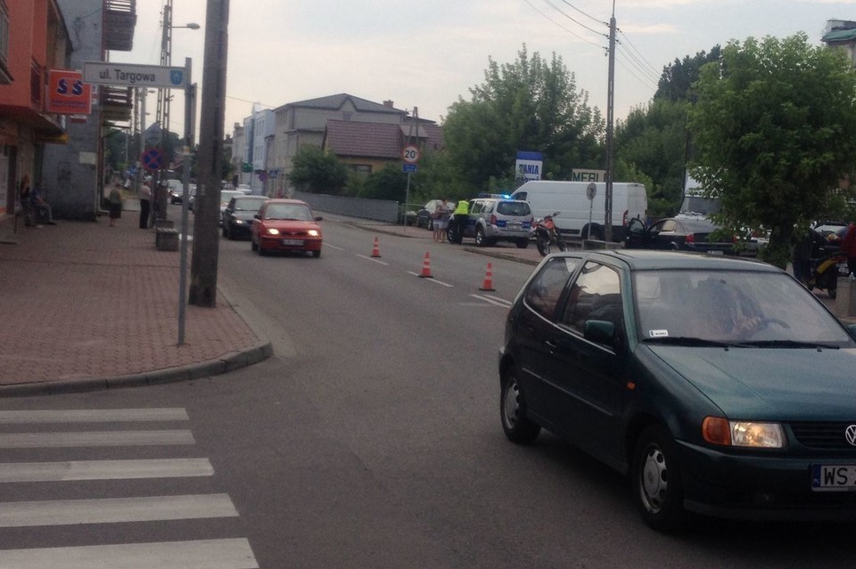 Zderzenie osobówki z motocyklem na Lubelskiej - Zdjęcie główne