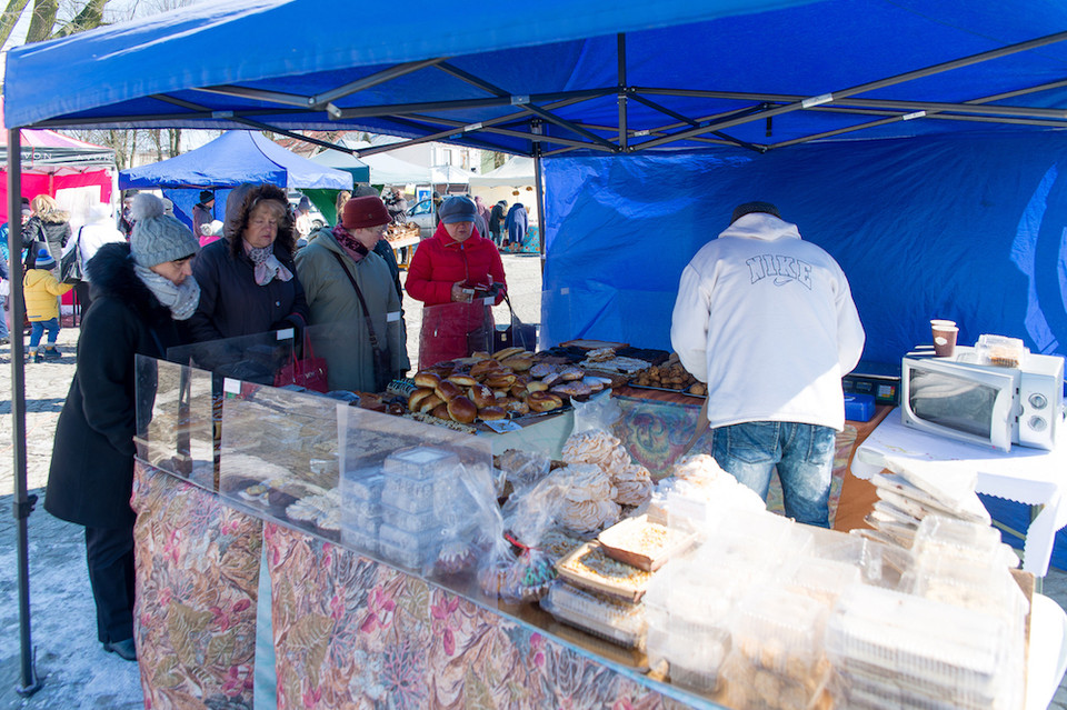 Wielkanocny Jarmark w zimowej odsłonie (galeria) - Zdjęcie główne