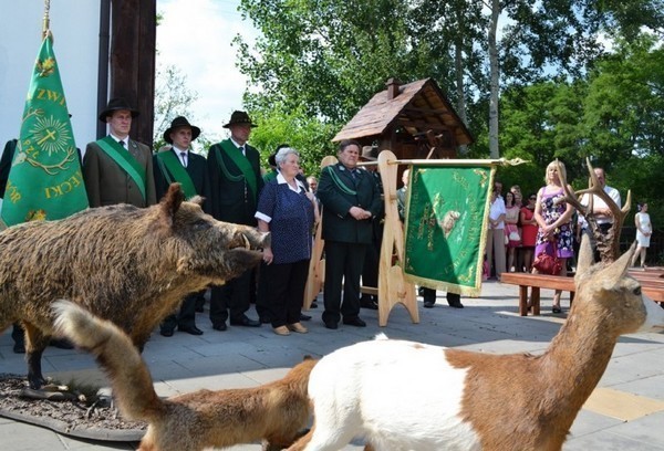 Nowy sztandar Koła Łowieckiego nr 17 "Słonka" - Zdjęcie główne