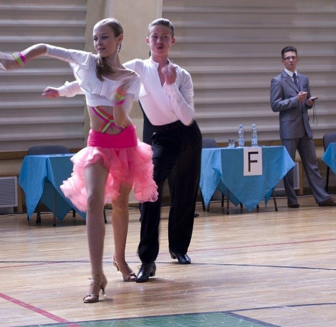 Chcemy tańczyć! Kurs dla młodzieży - Zdjęcie główne