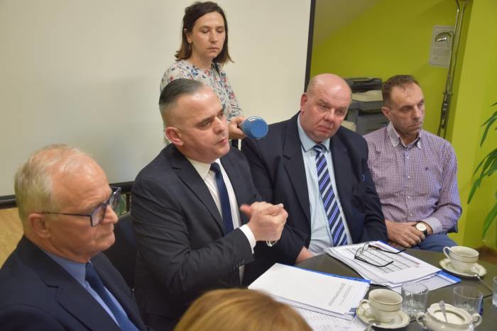 Samorządy chcą dołożyć i ratować oddziały szpitala - Zdjęcie główne