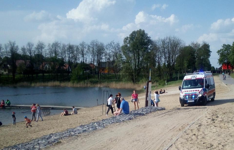 Bohaterska postawa strażaka z OSP "Stołpno". Uratował 16-latka od utonięcia - Zdjęcie główne