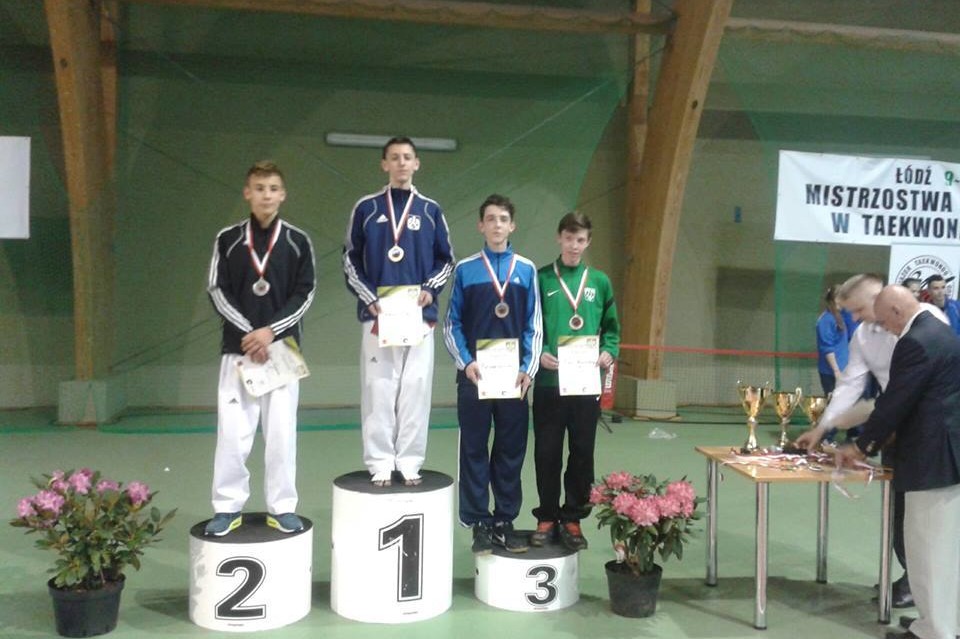 Trzy medale z Mistrzostw Polski Juniorów w Taekwon-Do W.T.F - Zdjęcie główne