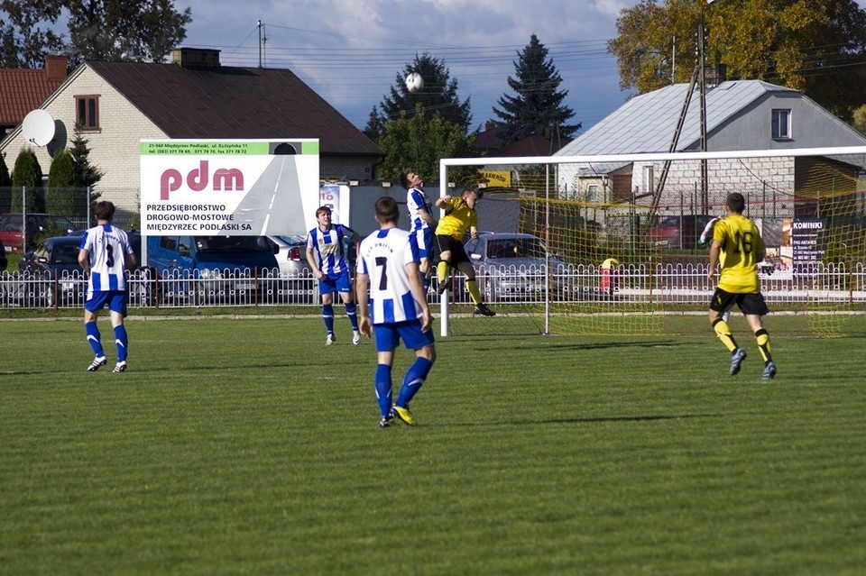 Grad bramek na Pszennej. Huragan 7:0 LZS Dobryń - Zdjęcie główne