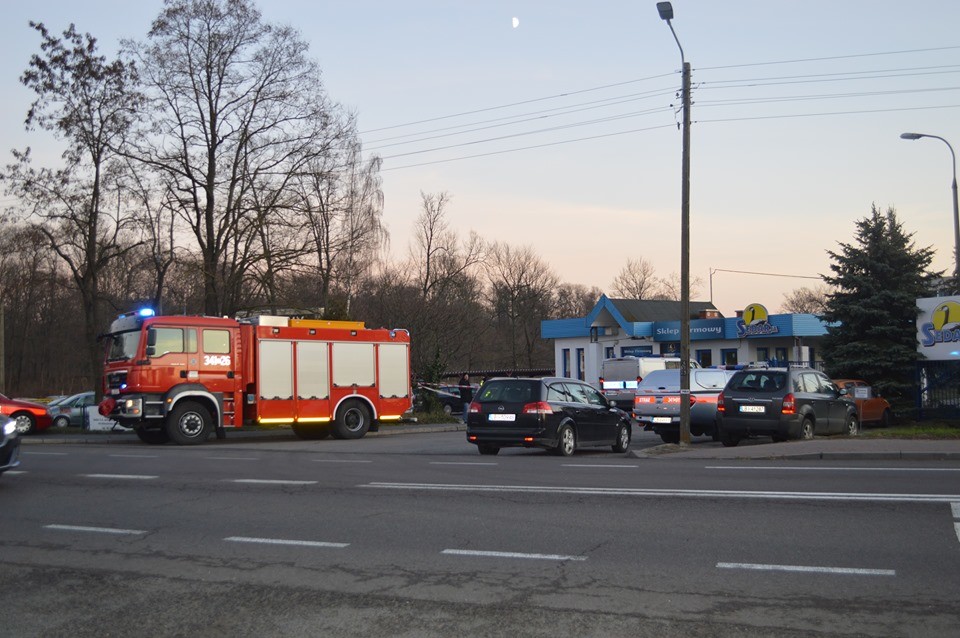 Podejrzana paczka z białym proszkiem wywołała alarm Sedarze - Zdjęcie główne