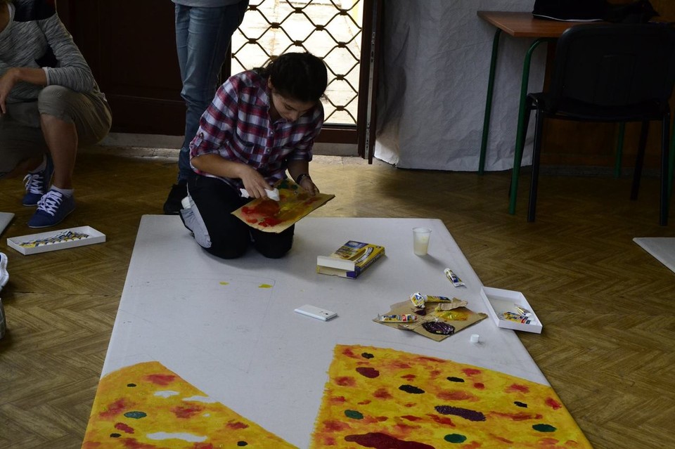 Wolontariusze przygotowują Pałac Potockich na przyjazd pielgrzymów - Zdjęcie główne