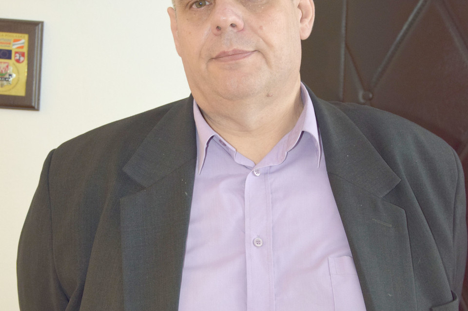 Trójka deklasuje konkurencję - Zdjęcie główne