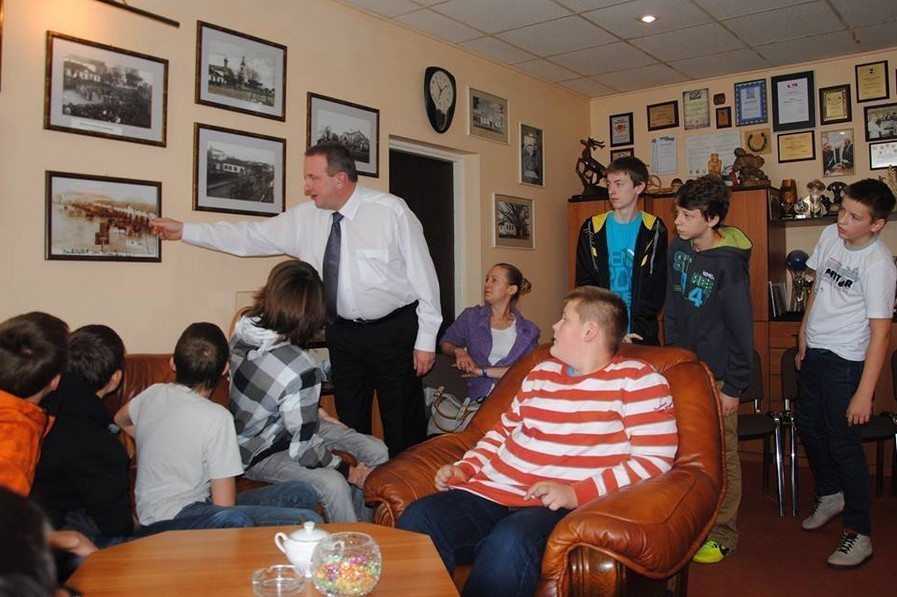 Burmistrz zaprasza Dzieci i Młodzież - Zdjęcie główne