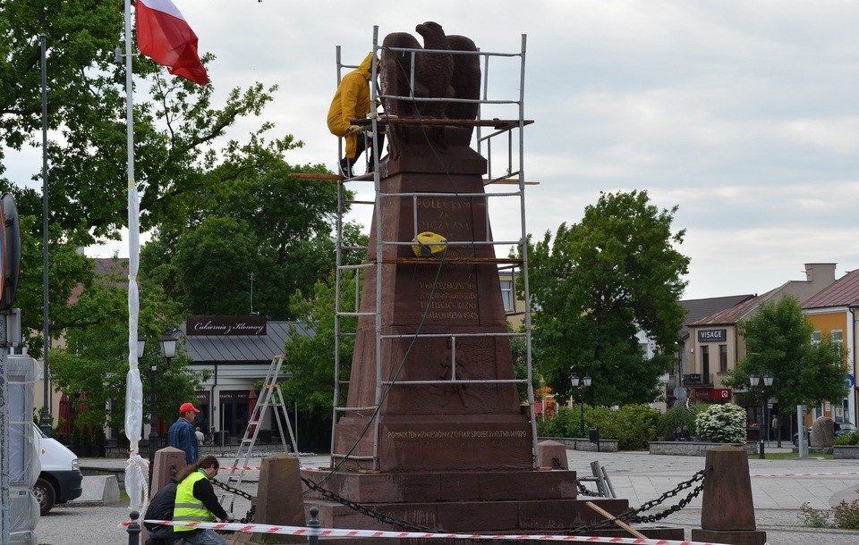 Trwa remont pomnika Bohaterów Miasta - Zdjęcie główne