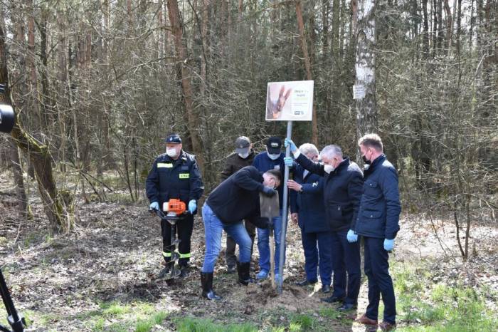 Okolice Międzyrzeca bez śmieci. Bo "matkę Ziemię mamy tylko jedną" - Zdjęcie główne