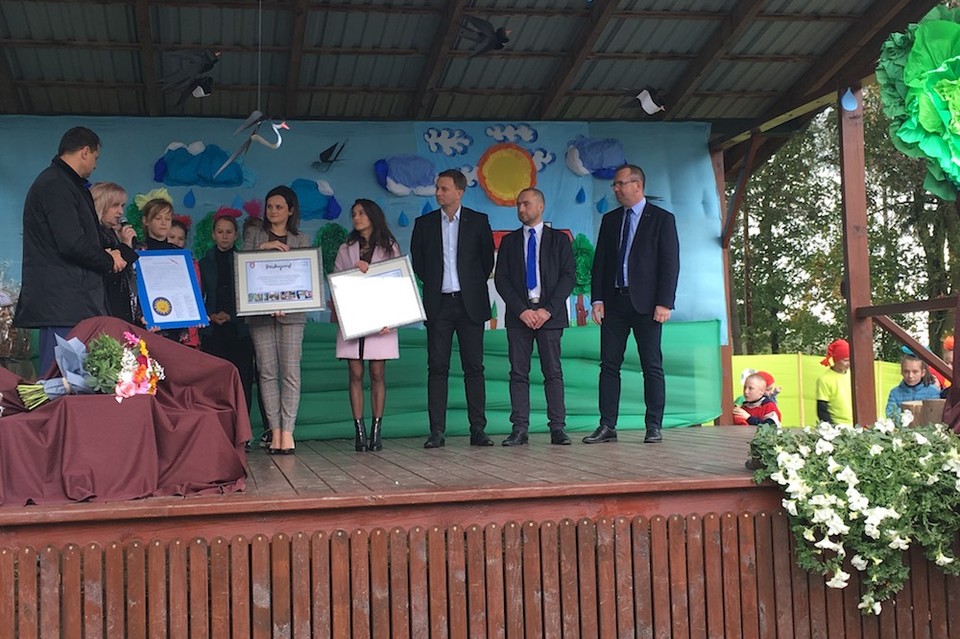 Kolorowe boisko od Śnieżki! (zdjęcia) - Zdjęcie główne