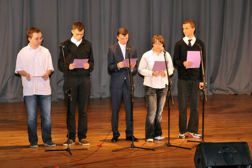 Przegląd wyjątkowych talentów - Zdjęcie główne