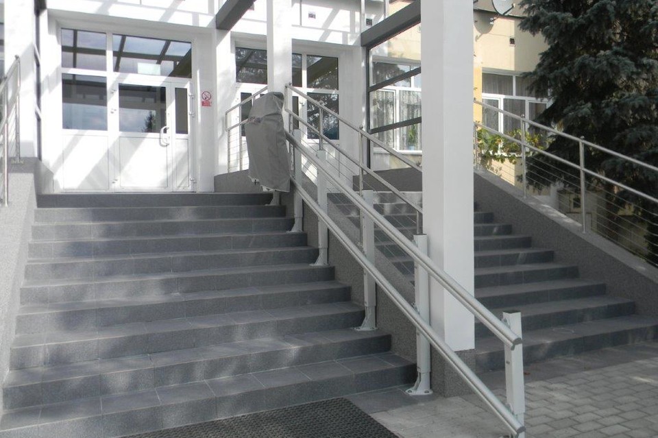Nowe schody w ZS Nr 1 - Zdjęcie główne