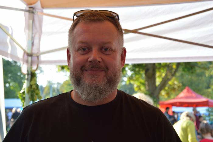 Dariusz Łach, zastępca naczelnika Wydziału Geodezji, Kartografii i Katastru - 5200 zł brutto 