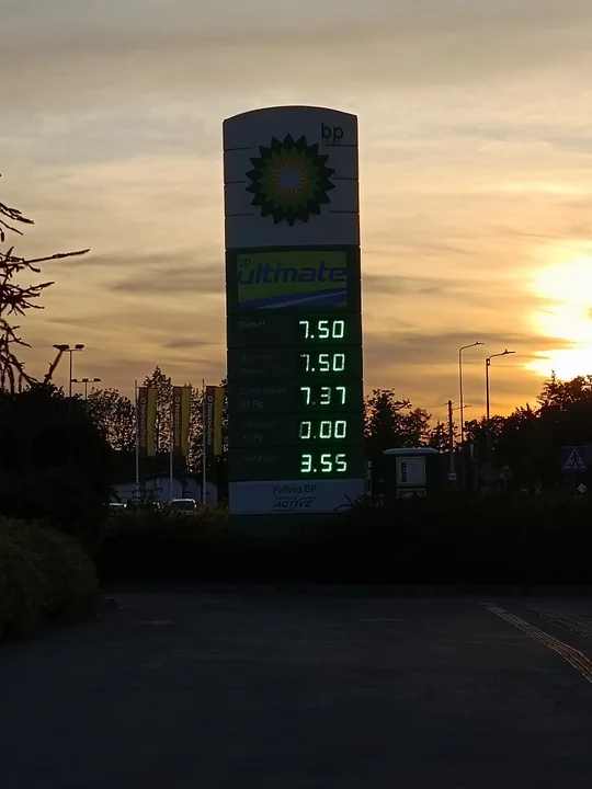 Opole Lubelskie: Benzyna już w cenie oleju napędowego - Zdjęcie główne