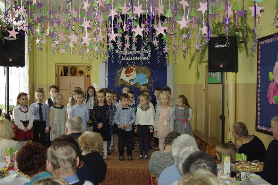 Dzień Babci i Dziadka w Szkole Podstawowej w Granicach - Zdjęcie główne