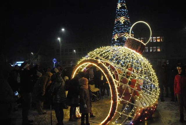 Iluminacja świąteczna w Opolu Lubelskim