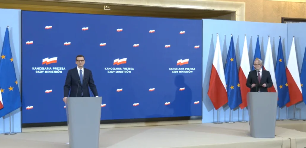 Koronawirus: Rząd wprowadza zmiany w walce z pandemią. Premier Morawiecki: Piąta fala stała się faktem [WIDEO] - Zdjęcie główne