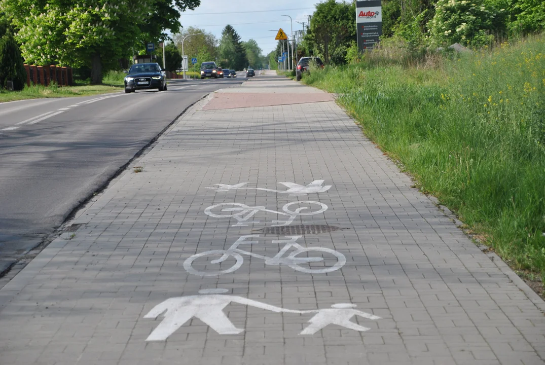 Gm. Opole Lubelskie: Dalej będą budować chodnik i ścieżkę rowerową - Zdjęcie główne