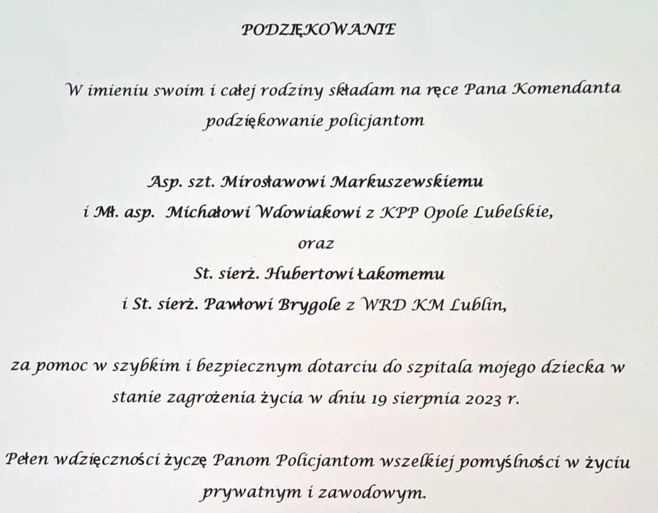 Opole Lubelskie: Opolscy i lubelscy policjanci pilotowali auto z ranną dziewczynką - Zdjęcie główne