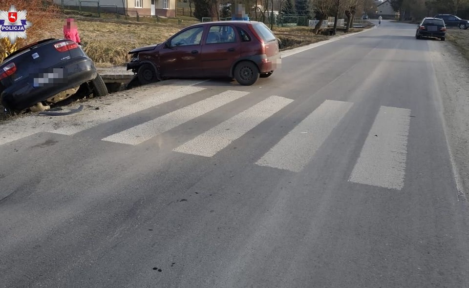 Kolizja trzech pojazdów - Zdjęcie główne