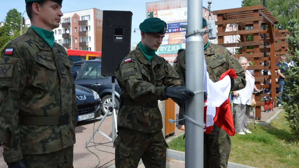 Gmina Poniatowa: Jutro Święto Wojska Polskiego - Zdjęcie główne