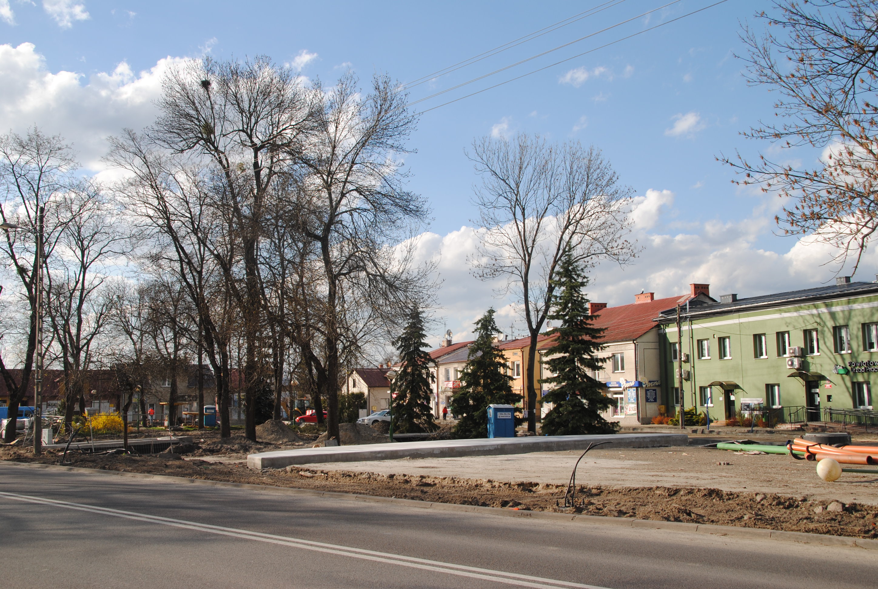 Rewitalizacja skweru miejskiego w Opolu Lubelskim