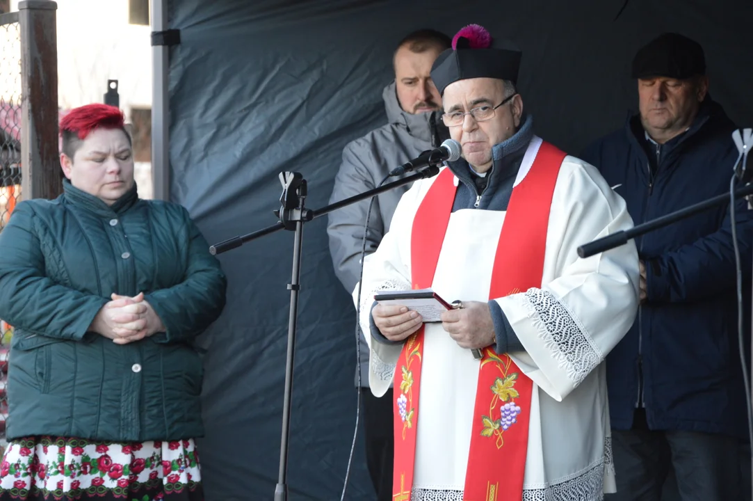 W piątek w Trzebieszy odbyło się uroczyste oddanie do użytku zmodernizowanego odcinka drogi powiatowej