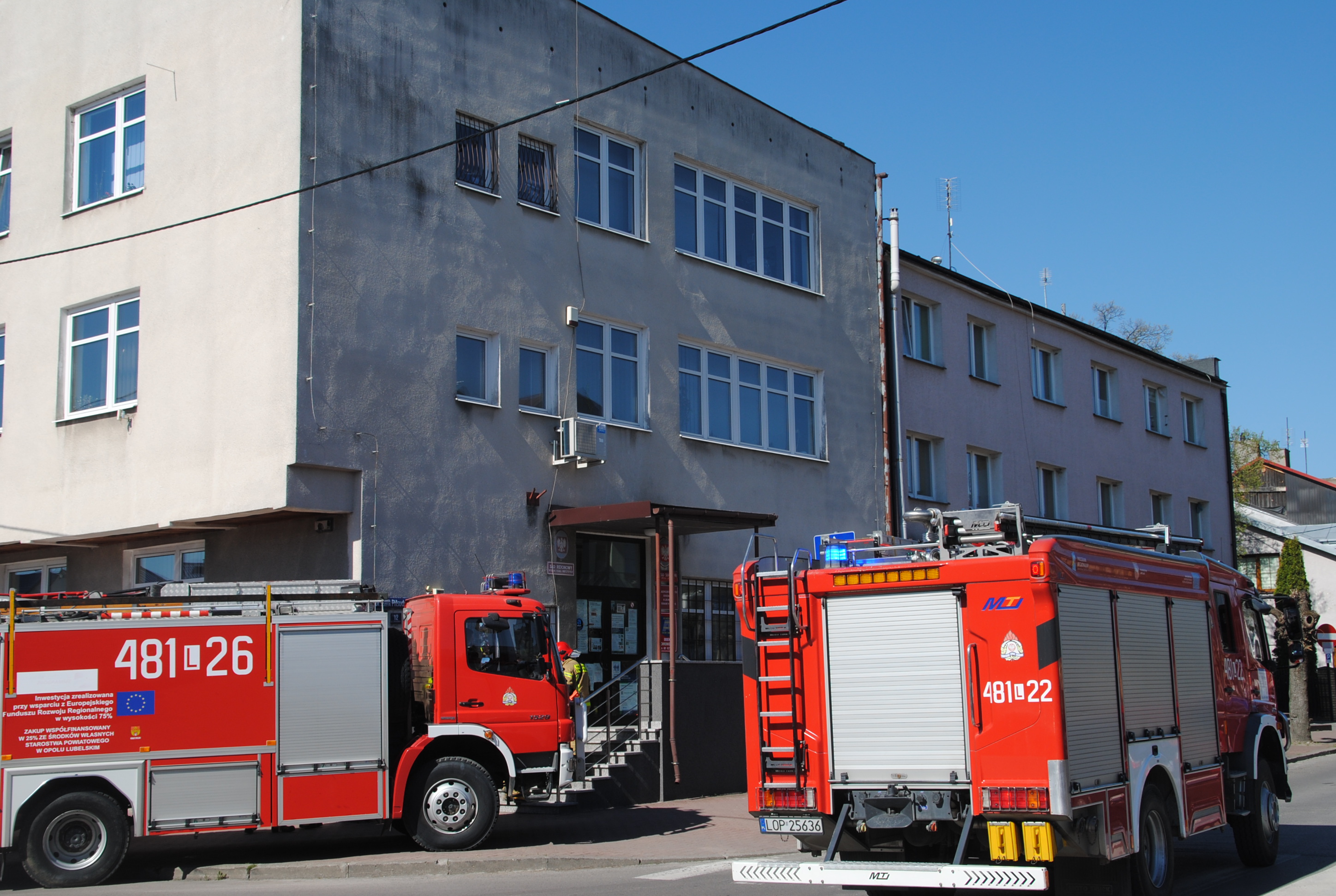 Opole Lubelskie: „Bomba” w skarbówce i prokuraturze. Policja szuka dowcipnisia  - Zdjęcie główne