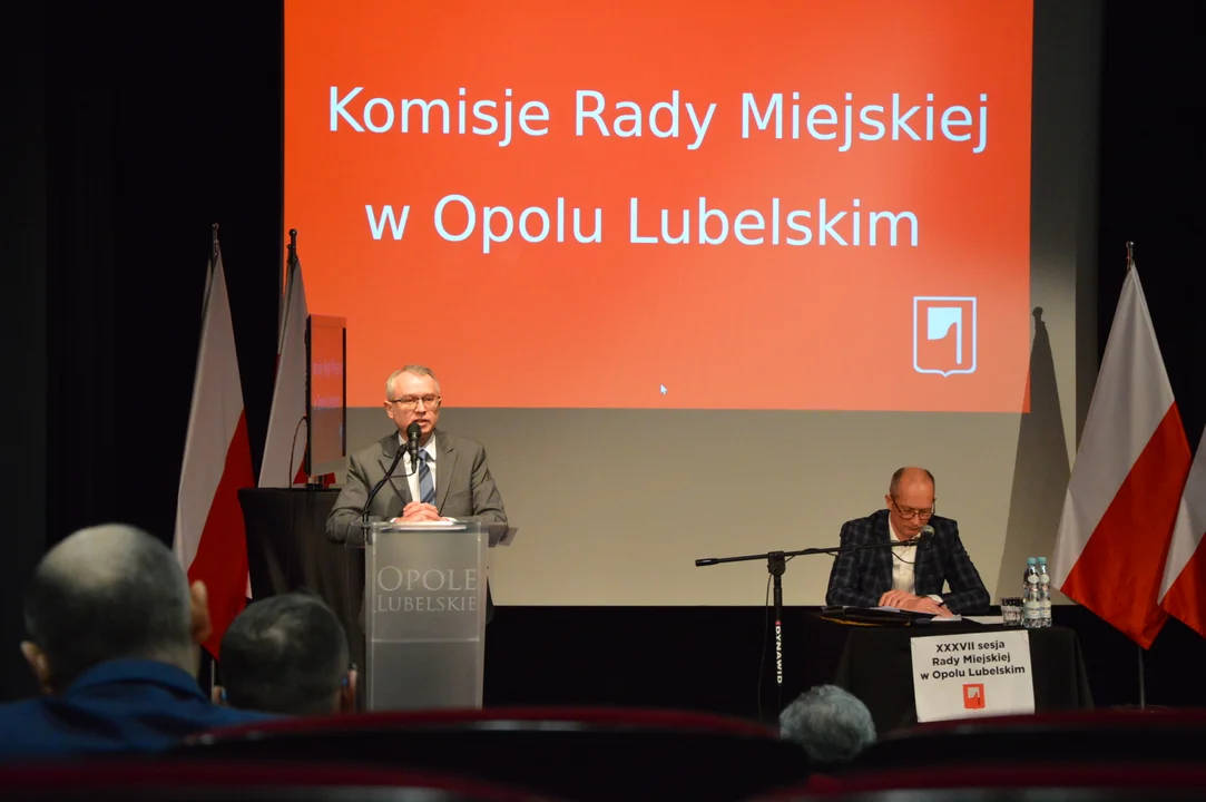 We wtorek odbyła się 37. sesja Rady Miejskiej w Opolu Lubelskim podczas której radni uchwalili podwyżki diet i wynagrodzenia dla burmistrza 