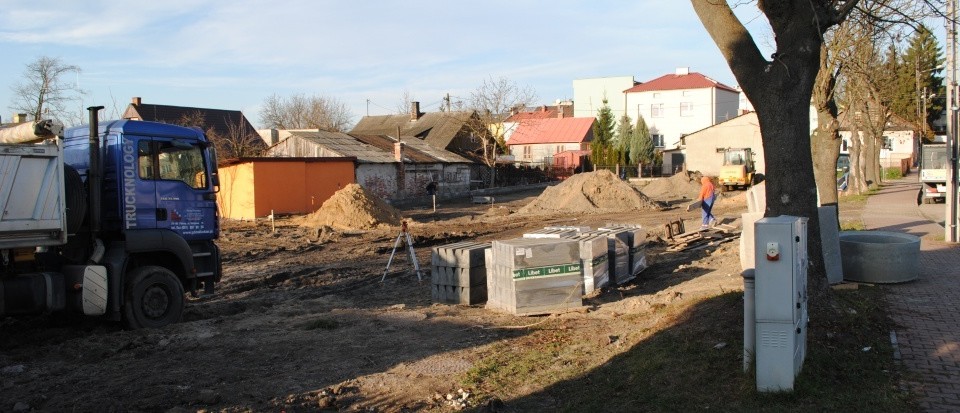 Nowy parking przy ulicy Garbarskiej - Zdjęcie główne