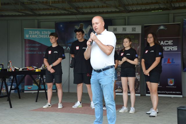 Kosmiczne Bobry z Piotrem Długoszem, dyrektorem ZS w Karczmiskach