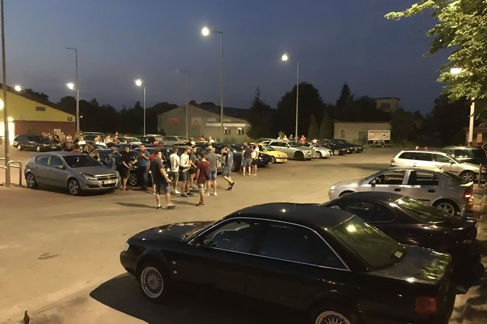 Impreza dla miłośników motoryzacji we Włodawie - Zdjęcie główne