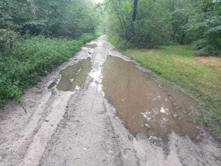 Gmina Sosnowica:  Tą drogą się nie przejedzie - Zdjęcie główne