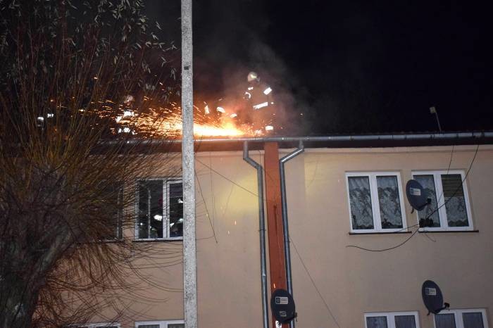 Osiem rodzin straciło dach nad głową w pożarze - Zdjęcie główne