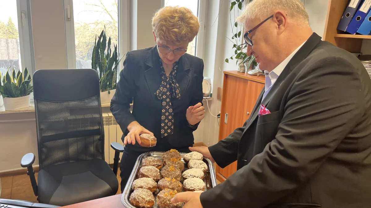 Parczew. Tłusty Czwartek w Starostwie Powiatowym - Zdjęcie główne