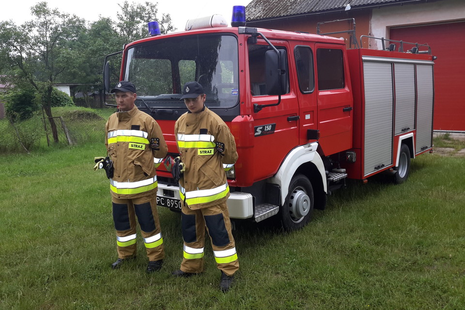 Strażacy ze Starego Orzechowa dostali samochód - Zdjęcie główne