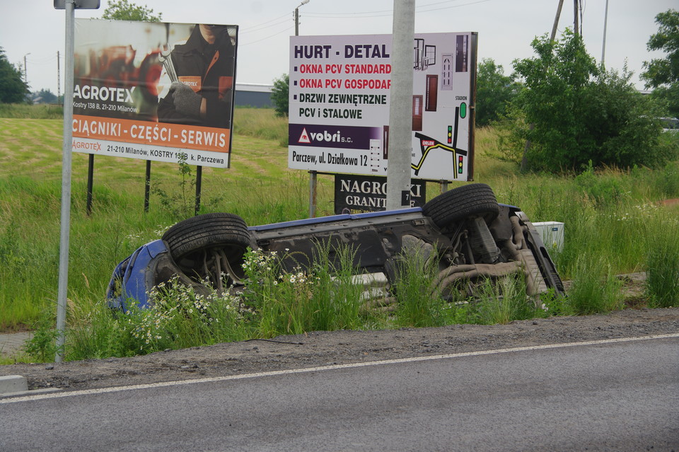 [AKTUALIZACJA] Wypadek na lubartowskiej w Parczewie [ZDJĘCIA] - Zdjęcie główne