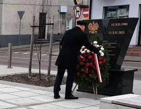 Parczew: odsłonięcie Pomnika Ofiar Komunizmu  - Zdjęcie główne