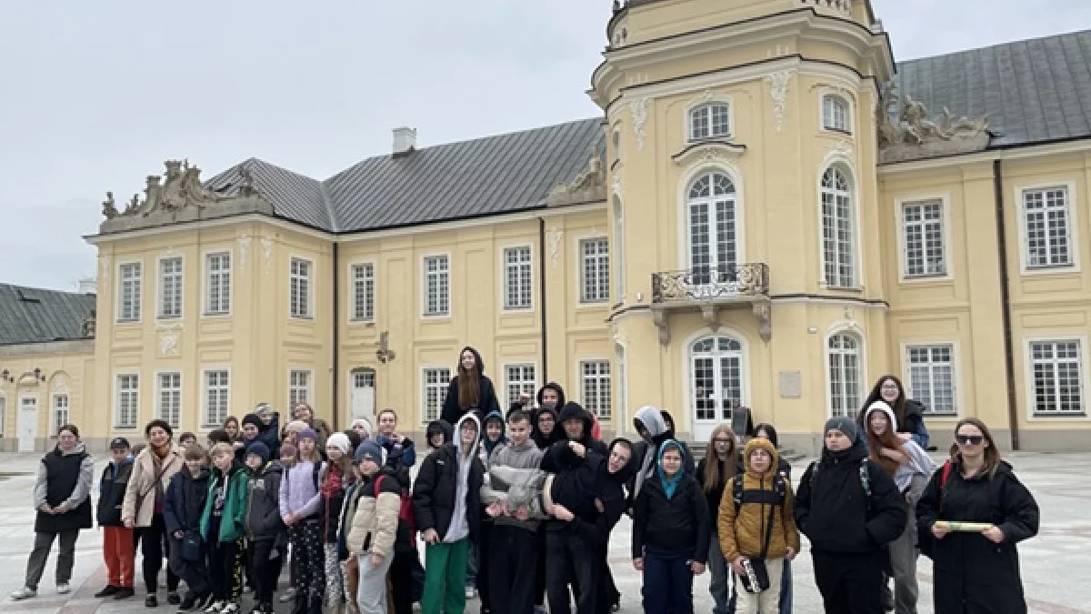 Uczniowie ze Szkoły Podstawowej im. SGO,, Polesie" w Radzyniu Podlaskim - Zdjęcie główne