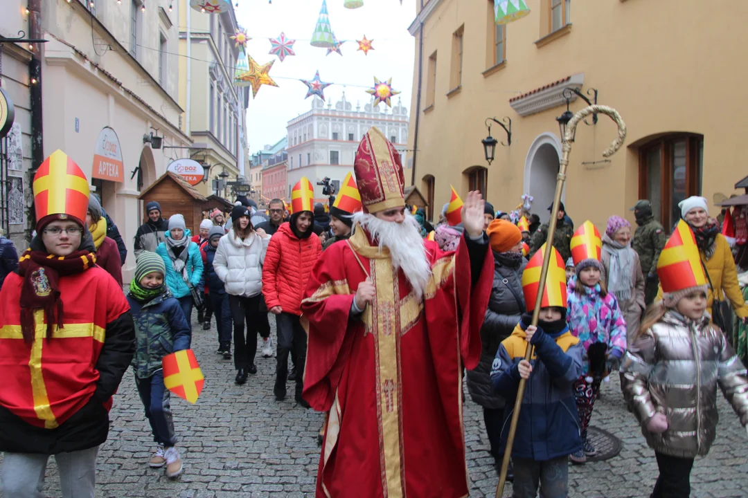 Lublin: Orszak Świętego Mikołaja przeszedł przez miasto [GALERIA, WIDEO] - Zdjęcie główne