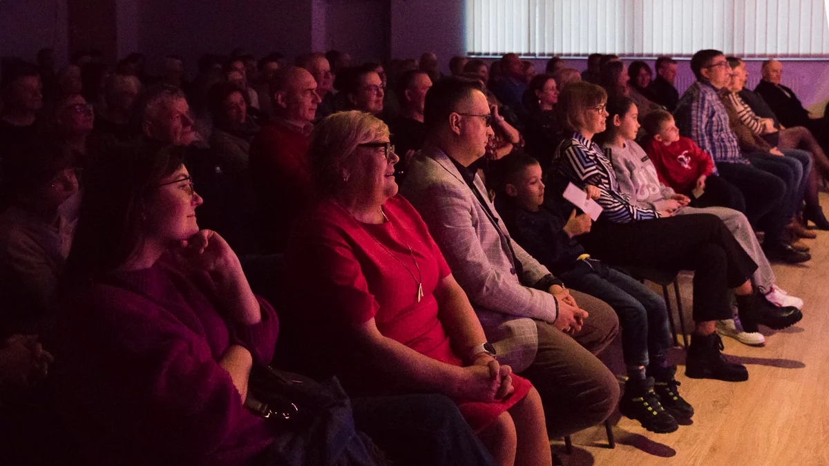 Parczew. Znany kabaret wystąpił w domu kultury - Zdjęcie główne