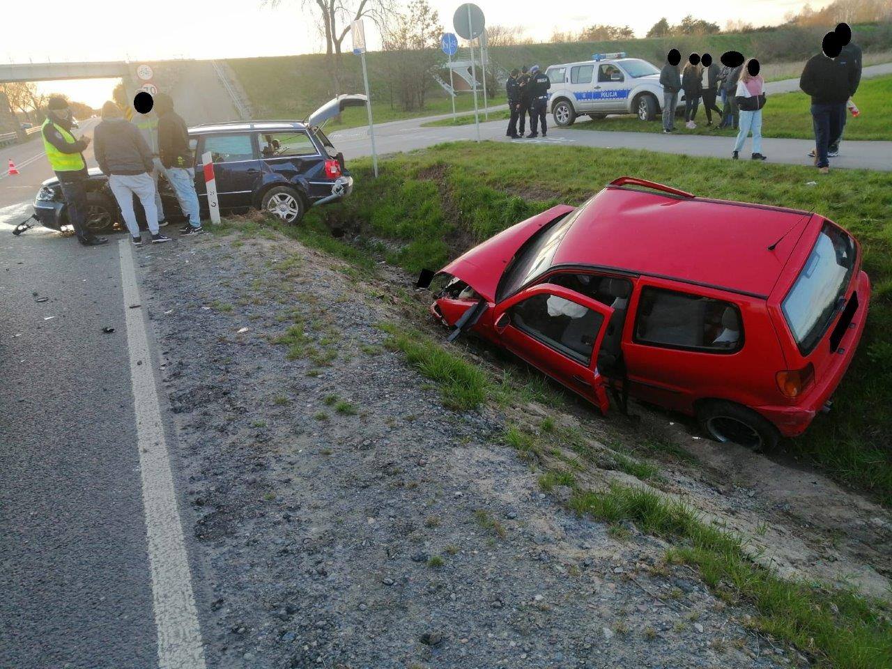 Gmina Parczew: Zderzenie dwóch aut. Podróżowało nimi w sumie 8 osób  - Zdjęcie główne